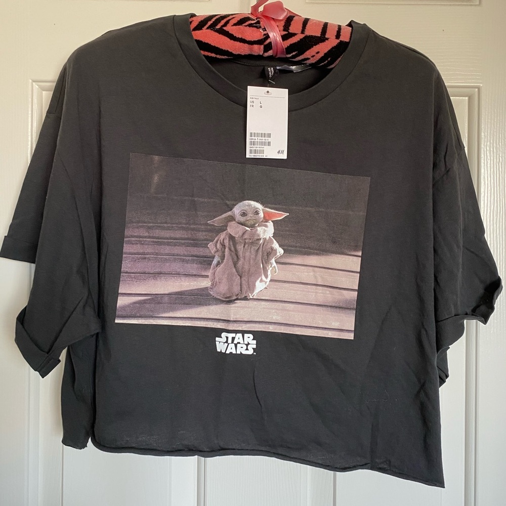NWT Cropped Mandolorian Tee